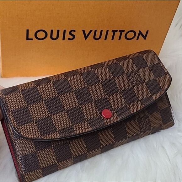 💯 Authentic Louis Vuitton Damier Ebene Sarah Wallet🍀 - Picture 1 of 13